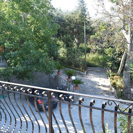 Villa Di Martino Вико-Экуенсе Экстерьер фото